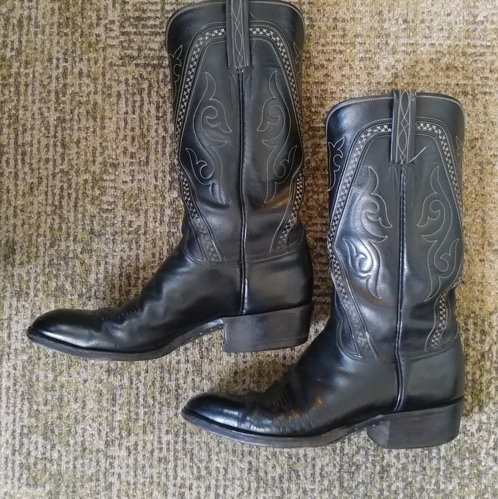 Lucchese Black and White Embroidered Cowboy boot 7